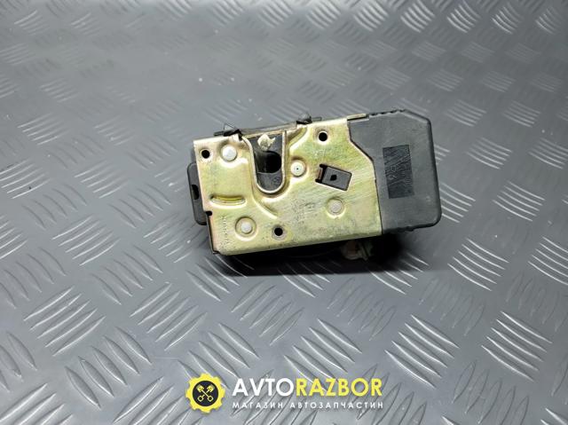 Внутрішній дверний замок 5134092 GM
