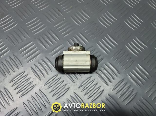 Циліндр гальмівний колісний/робітник, задній 77363849 FIAT