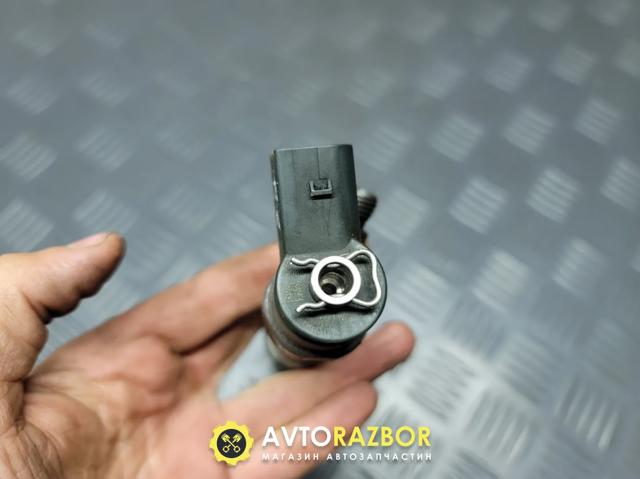 Форсунка дизельна в зборі, розпилювач + тримач 7793836 BMW