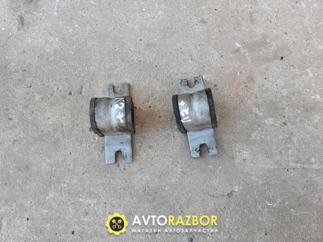 Втулка переднього стабілізатора 8200272594 RENAULT