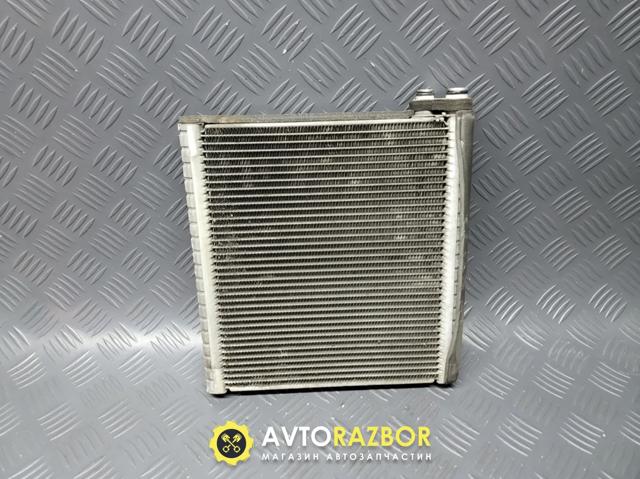 Охолоджувач повітря 8850105080 TOYOTA