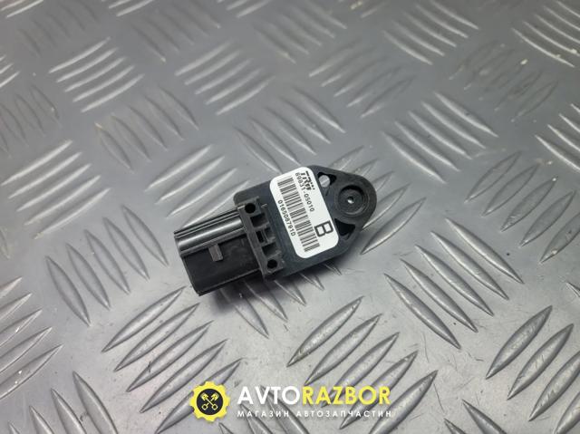 Датчик AIRBAG передній 8983105010 TOYOTA