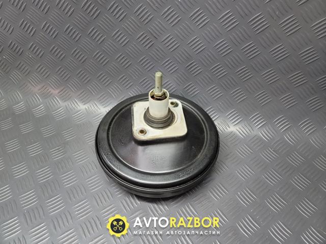 Вакуумний підсилювач гальм 8D0612105 VAG