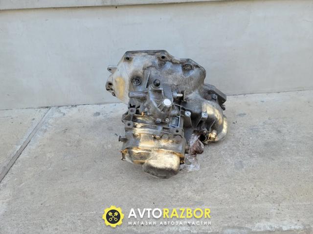 Ручна коробка передач 90400209 GM