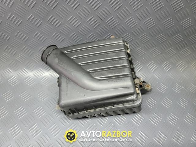 Корпус повітряного фільтра 96182219 GM