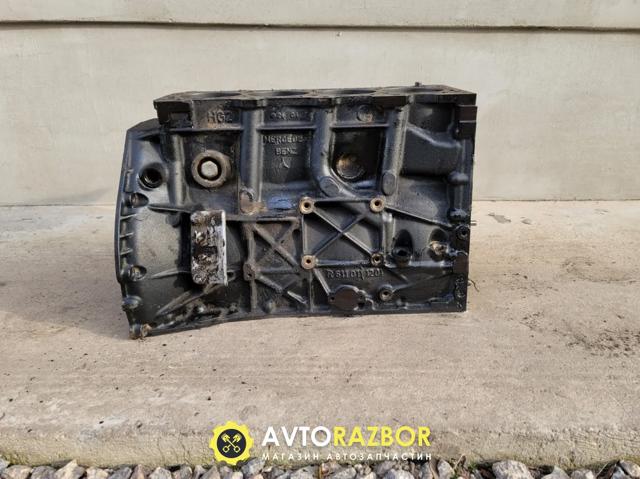 Блок двигуна A6110102705 MERCEDES