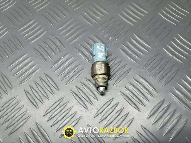 Датчик світла заднього ходу AC0517640 MAZDA