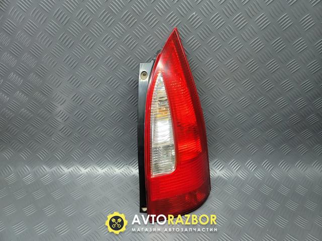 Задній правий стоп CB0151150A MAZDA