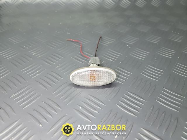 Повторювач повороту на крилі GJ6A51120E MAZDA