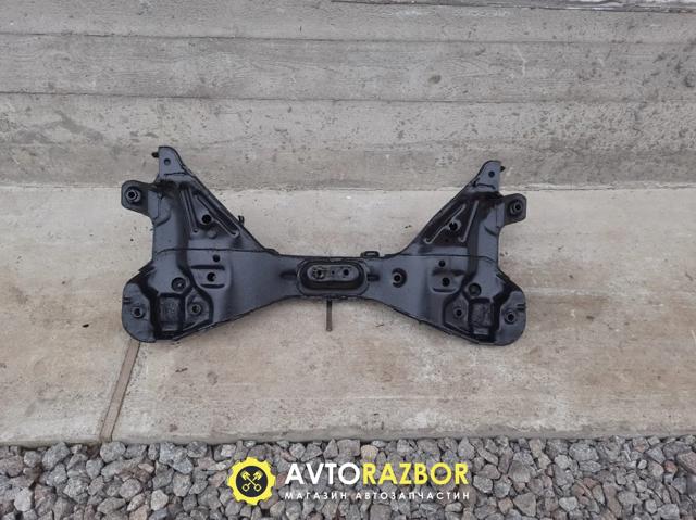Підрамник передньої підвіски MR102411 MITSUBISHI