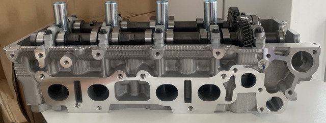 Головка двигуна 1110179266 TOYOTA