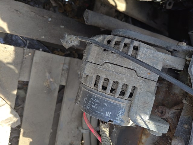 Генератор автомобільний 123310048 BOSCH