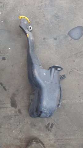 Бачок склоомивача 13118158 GM