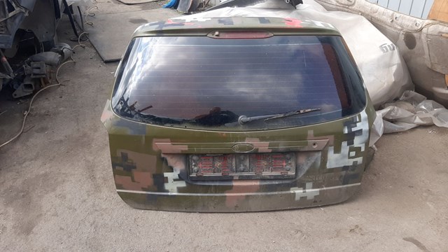 Задні двері багажника 1430152 FORD