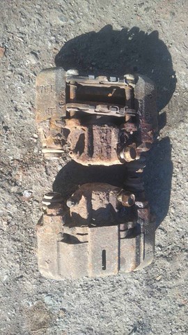 Супорт гальмівний задній правий 4773042050 TOYOTA