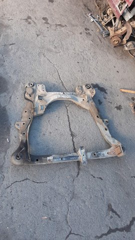 Передня балка 5110028020 TOYOTA
