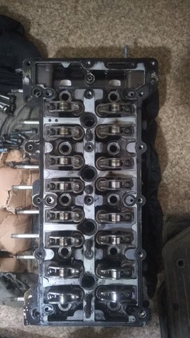 Головка блоку циліндрів 55565812 GM
