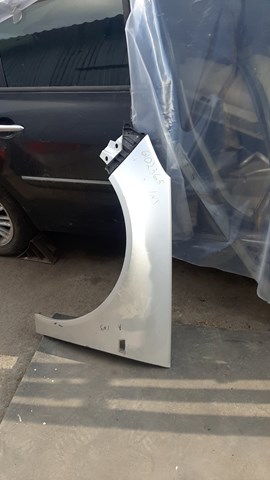 Бічна частина передня ліва 6102365 GM