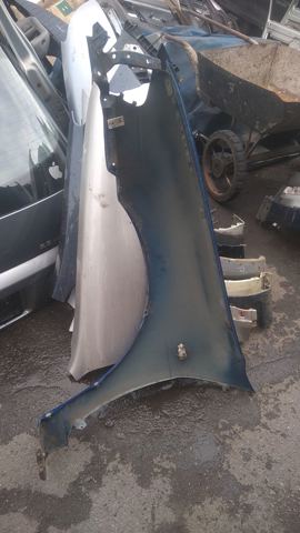 Переднє праве крило 631001N930 NISSAN