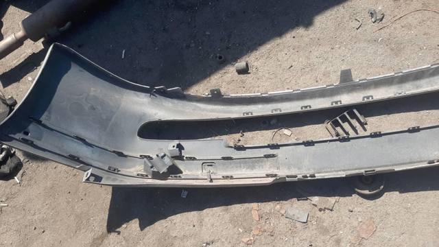 Кожух бампера переднього Peugeot 406