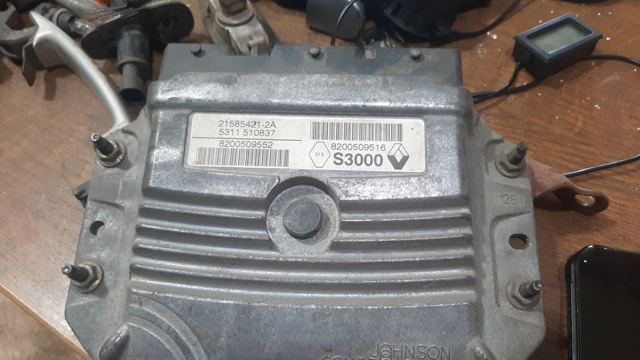 Модуль управління двигуном 8200509516 RENAULT