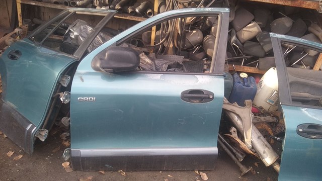 Накладка передньої лівої двері 8772126900 HYUNDAI