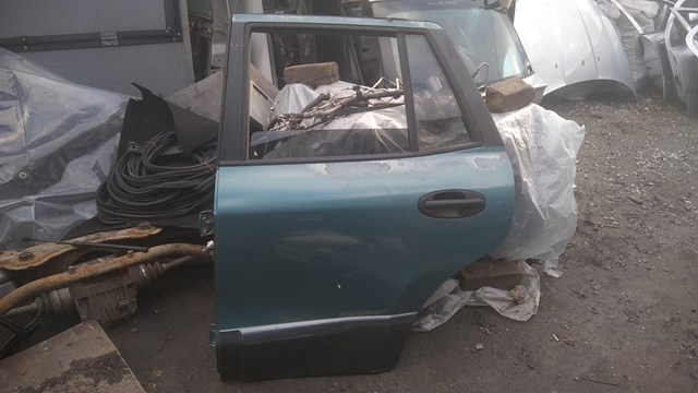Накладка задньої лівої двері, нижня 8773126900 HYUNDAI