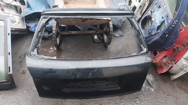 Треті двері Ауді A4 Avant B6