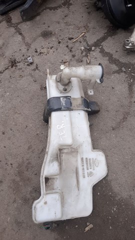 Бачок омивайки Хендай Терракан