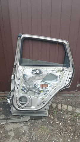 Двері задні в зборі H2100JD0M0 NISSAN