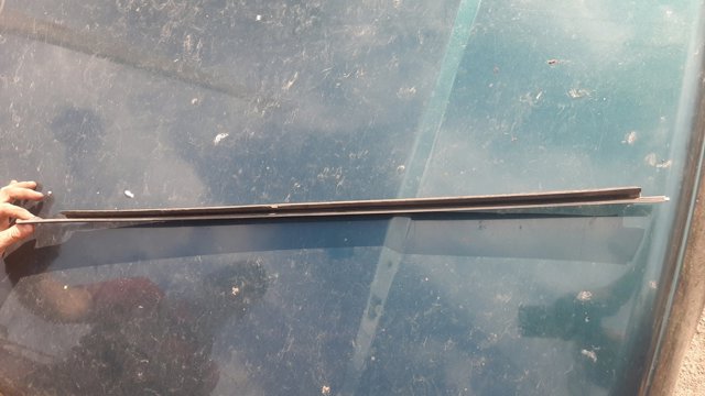 Молдинг передніх лівих дверей MR144685 MITSUBISHI