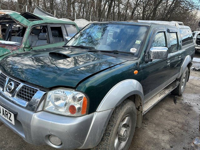 Переднє праве крило 63112VK300 NISSAN