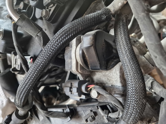 Клапан EGRсістеми рециркуляції відпрацьованих газів 284002E610 HYUNDAI