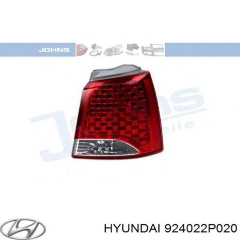 Ліхтар задній правий, зовнішній 924022P020 HYUNDAI