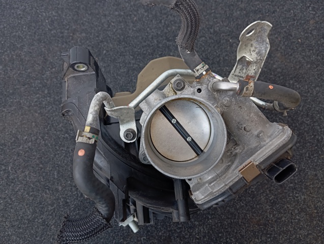 Заслінка повітряна 2203025020 TOYOTA