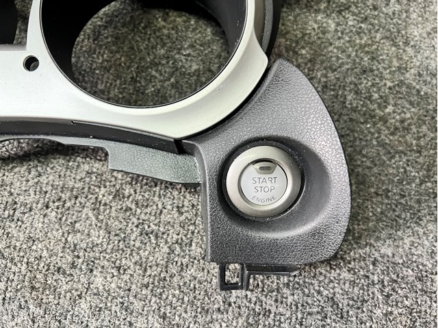 Кнопка запуску двигуна 251501HA2A NISSAN
