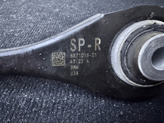 Балансир задній правий 33306871016 BMW