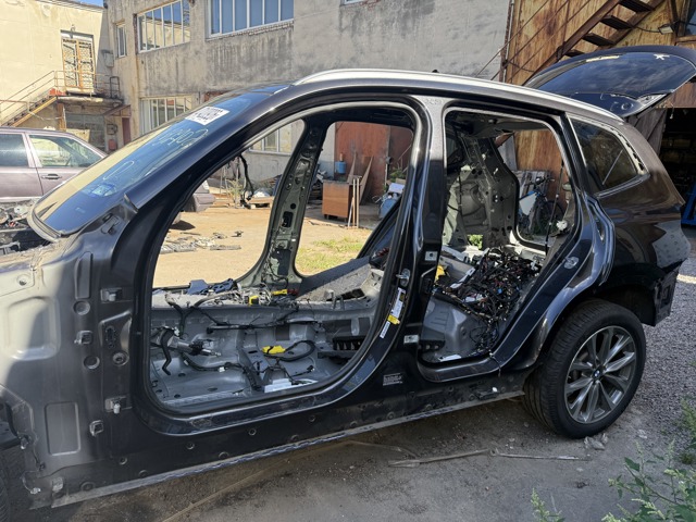 Крило заднє ліве 41007494011 BMW