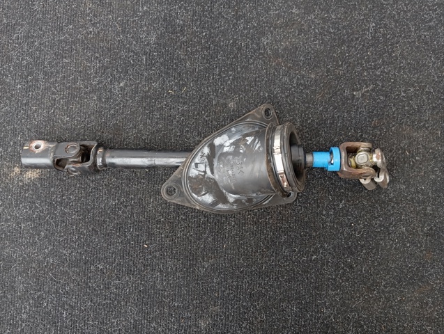 Вал рульової колонки, нижній 4522042010 TOYOTA