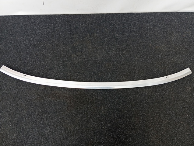Шина бампера переднього 51117480390 BMW