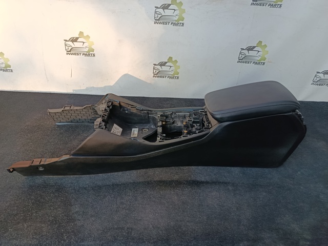 Центральна консоль торпеди 51165A03A73 BMW