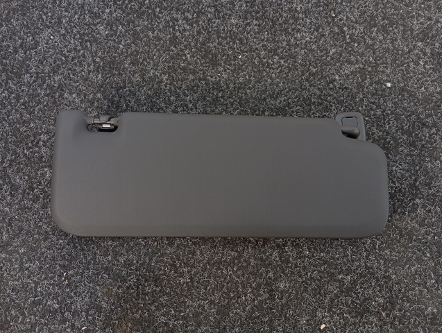 Козирок сонцезахисний 51168071069 BMW
