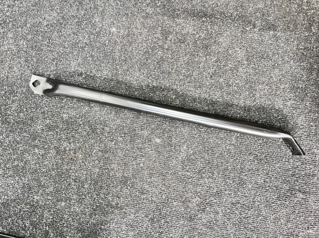 Балка бампера переднього 51647445102 BMW