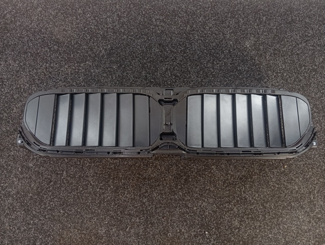 Жалюзі радіатора 51745A218F4 BMW