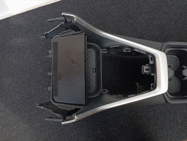 Декоративна накладка центральної консолі 5880542080 TOYOTA