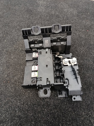 Блок запобіжників задній, салонний 61146841702 BMW