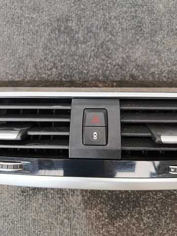 Кнопка аварійки 61319423272 BMW