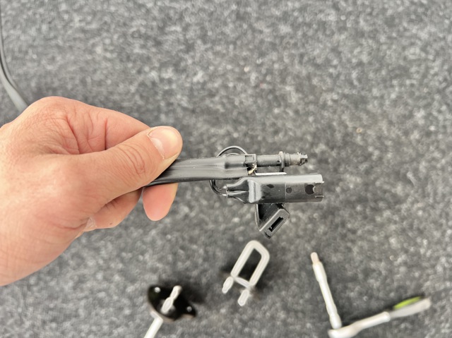 Сопло склоомивача вітрового скла 61667399024 BMW