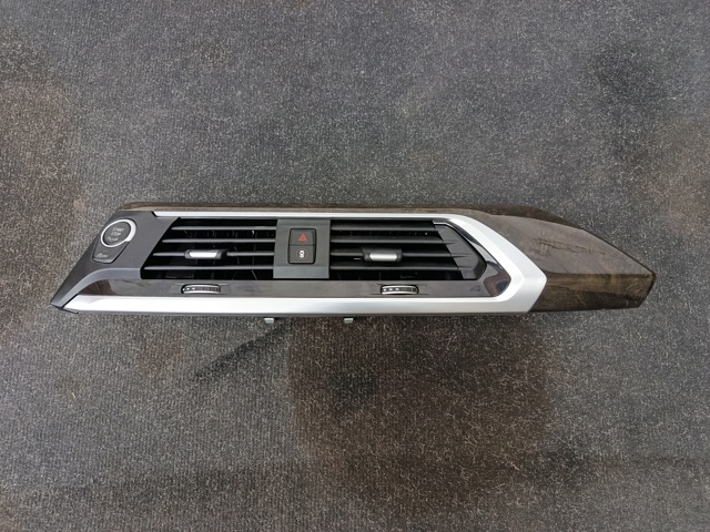 Решітка повітроводу 64229363444 BMW