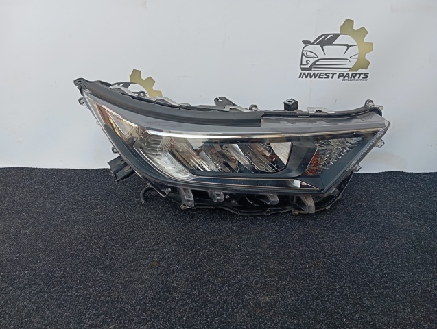 Фара правая 8114542840 TOYOTA